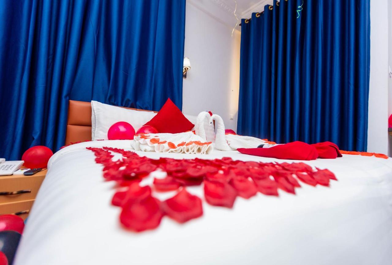 Sky Plus Hotel & Resort Ho Eksteriør billede